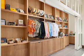 Hotel Santiago, Curio Collection by Hilton
