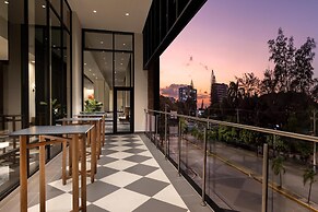Hotel Santiago, Curio Collection by Hilton