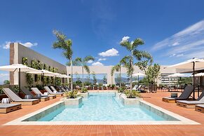 Hotel Santiago, Curio Collection by Hilton