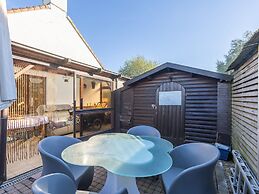 Ideal Holiday Home by the sea