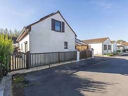 Ideal Holiday Home by the sea