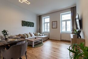 Schönbrunn City Apartment is calling