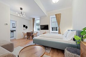 Cozy City Apartments