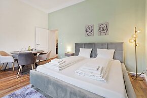 Cozy City Apartments