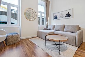 Cozy City Apartments