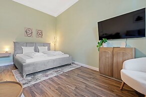 Cozy City Apartments