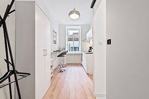 Cozy City Apartments