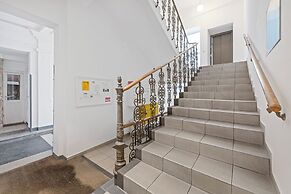 Cozy City Apartments