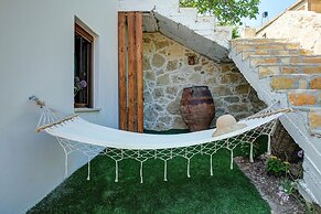 Apartments Panethimos