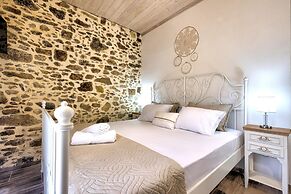 Apartments Panethimos