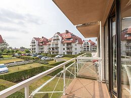 Spacious Apartment With View