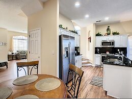 Triton Vacation Pool Home Near Disney