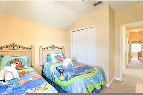 Triton Vacation Pool Home Near Disney