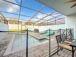 Windsor Island Vacation Pool Villa