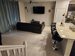 Windsor Island Vacation Pool Villa