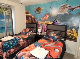 Windsor Island Vacation Pool Villa