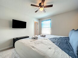 Windsor Island Vacation Pool Home