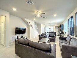 Windsor Island Vacation Pool Home