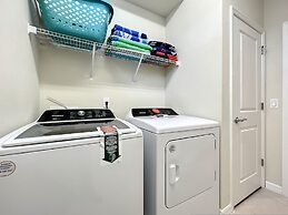 Windsor Island Vacation Pool Home