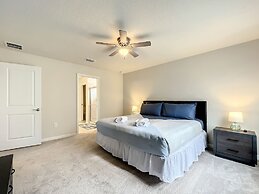 Windsor Island Vacation Pool Home