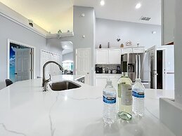 Beach Theme Vacation Pool Spa Home Mins to Disney