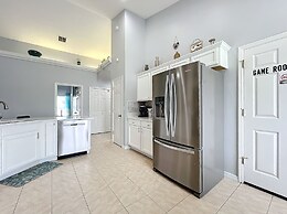 Beach Theme Vacation Pool Spa Home Mins to Disney