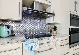 Hampton Lakes Vacation Pool Home