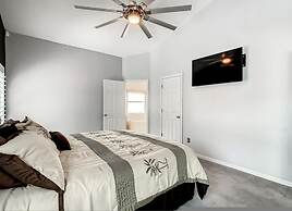 Hampton Lakes Vacation Pool Home