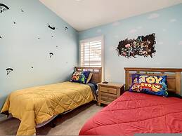 Hampton Lakes Vacation Pool Home