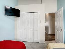 Hampton Lakes Vacation Pool Home