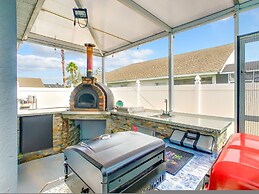 Hampton Lakes Vacation Pool Home