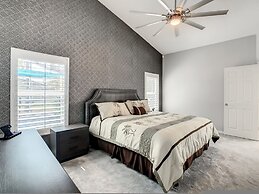 Hampton Lakes Vacation Pool Home