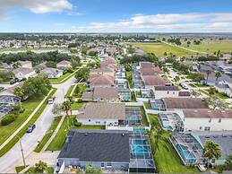 Hampton Lakes Vacation Pool Home