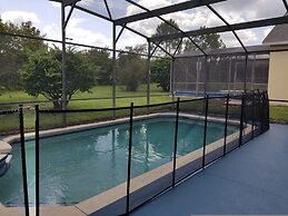 Scuttle Vacation Pool Home W Spa