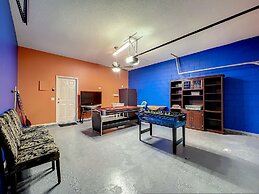 Scuttle Vacation Pool Home W Spa