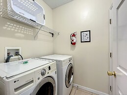 Scuttle Vacation Pool Home W Spa