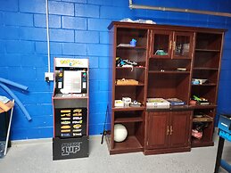 Scuttle Vacation Pool Home W Spa