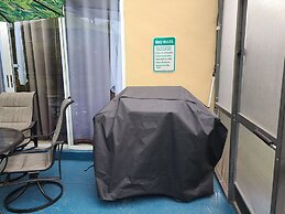 Scuttle Vacation Pool Home W Spa