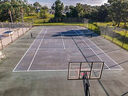 Scuttle Vacation Pool Home W Spa