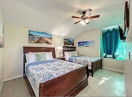 Scuttle Vacation Pool Home W Spa