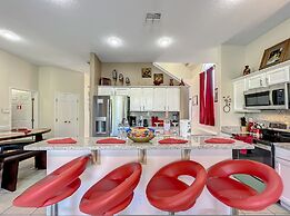 Scuttle Vacation Pool Home W Spa