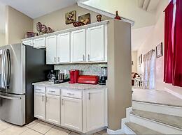 Scuttle Vacation Pool Home W Spa