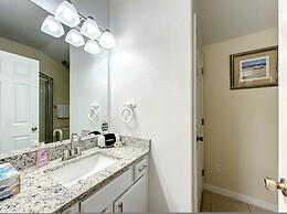 Scuttle Vacation Pool Home W Spa