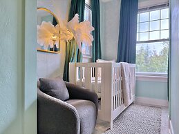 The Colonial Mt. Lebanon by Luxe PGH