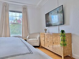 The Colonial Mt. Lebanon by Luxe PGH