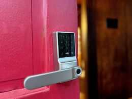 The Colonial Mt. Lebanon by Luxe PGH