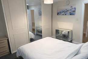House-sleeps 5 Person -etihad Stadium 15 min Drive