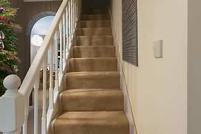 House-sleeps 5 Person -etihad Stadium 15 min Drive