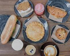 Central Stays by REMOTLYS.com