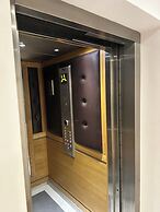 Central Stays by REMOTLYS.com